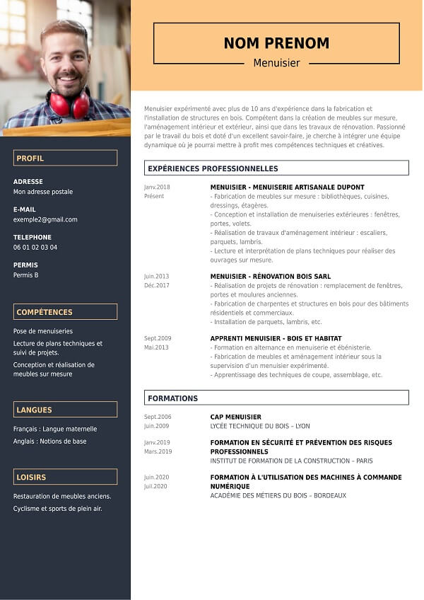 (modele CV moderne en PDF menuisier